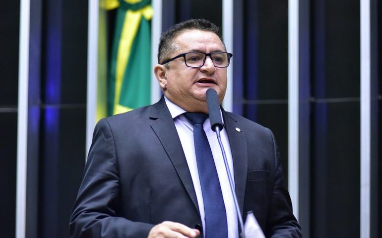 Câmara aprova programa de aulas complementares para alunos da rede pública que vão fazer Enem; acompanhe