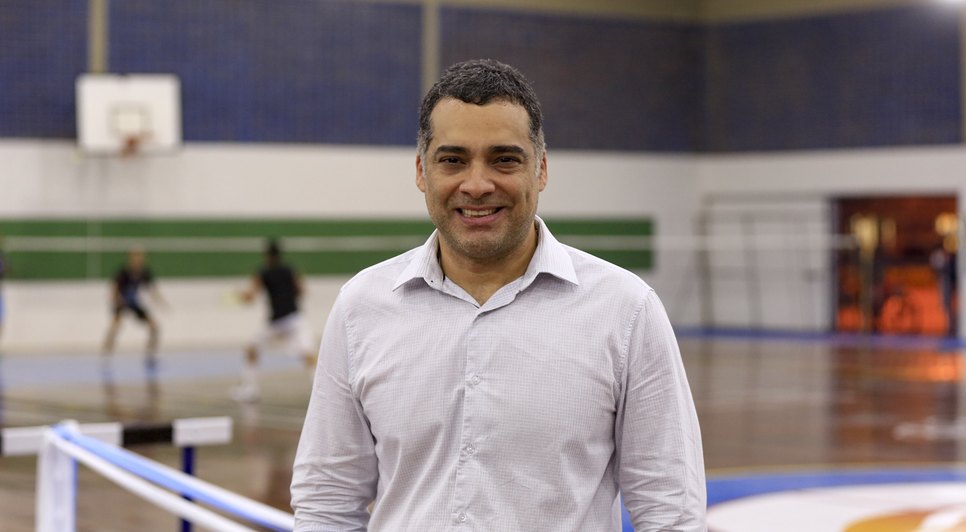Professor Adriano Antunes