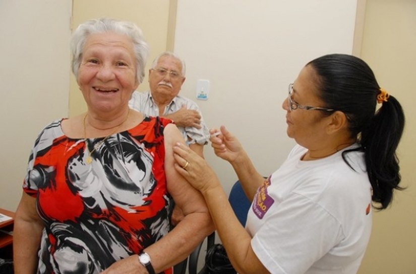 Campanha de vacinação contra a influenza é iniciada em Alagoas