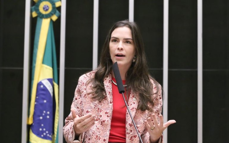 Comissão aprova criação do ‘Orçamento Mulher’ para fiscalizar gastos públicos