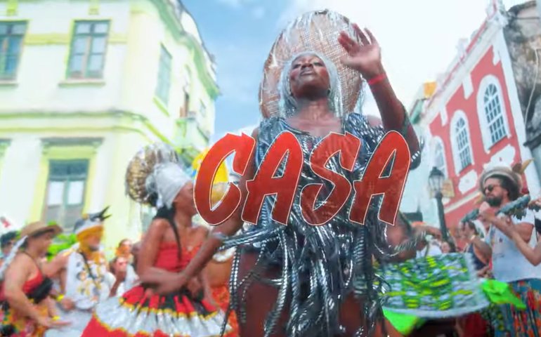 Banda Eva lança o single “Sol em Salvador”