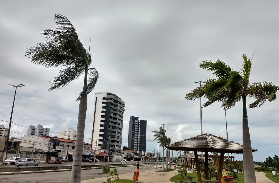 ARACAJU CLIMA ENCOBERTO / Foto: Ascom/Sedurbs