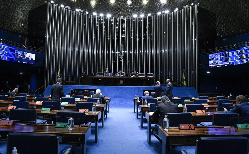 Senado aprova projeto que limita ICMS dos combustíveis