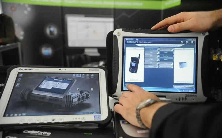 EUA incluem empresas de tecnologia chinesas em lista de controle para exportações