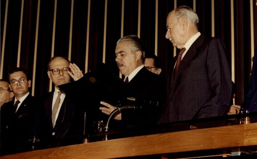 Redemocratização: há 40 anos, Sarney assumia a presidência do Brasil