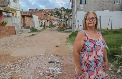 Moradores do Riacho Doce falam em mudança de vida após ordem de serviço para pavimentação no bairro