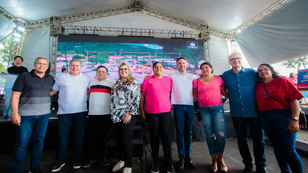 Paulo Dantas inaugura obras de pavimentação e anuncia o Mais Água AL para Delmiro Gouveia