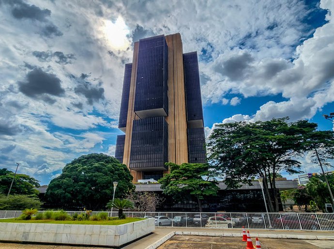 ABBC projeta fim do ciclo de alta da taxa de juros com aumento de 0,25 p.p. na Selic
