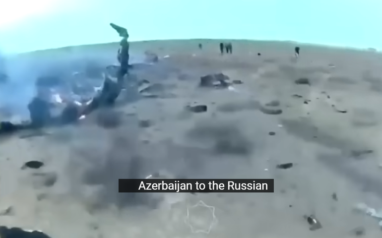Azerbaijan Airlines suspende voos para cidades da Rússia após acidente que matou 38 pessoas
