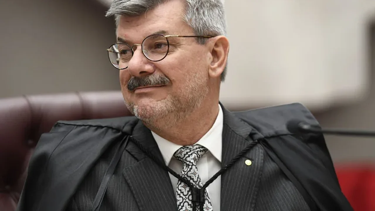 PGR pede perda de cargo para ministro do STJ acusado de crime sexual