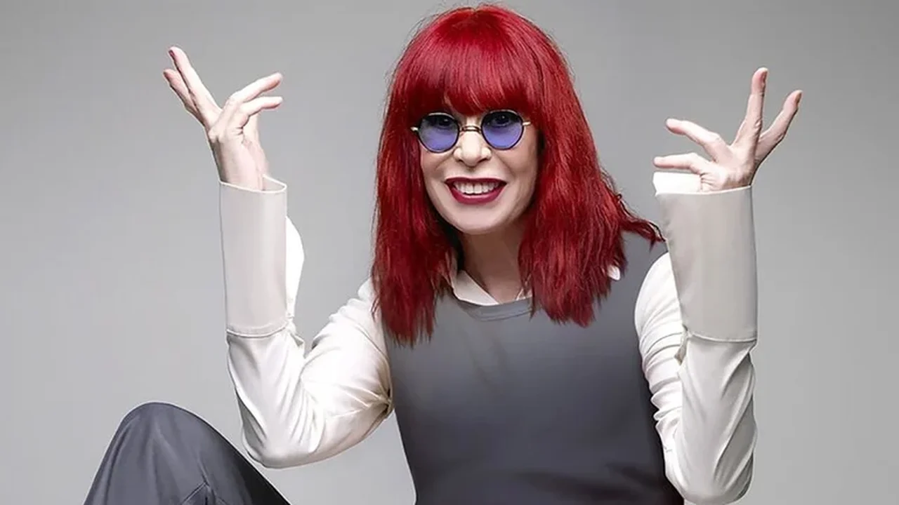 Três anos após morte de Rita Lee, filho abre cadernos inéditos e compartilha mensagens da cantora