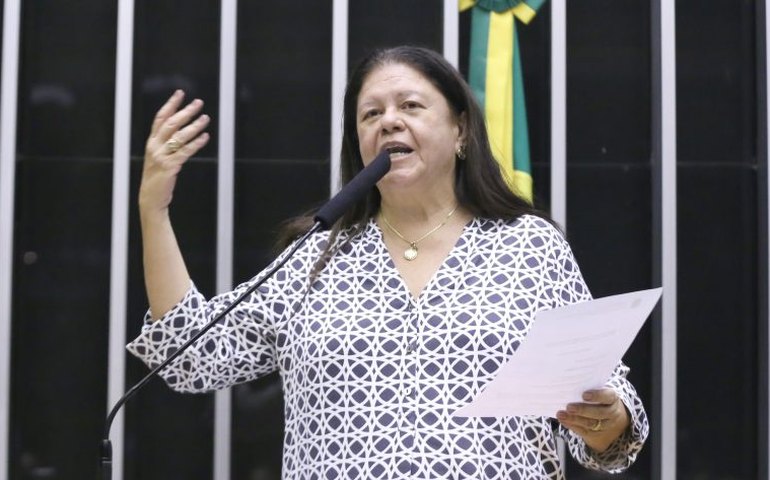 Comissão debate implementação da lei que instituiu a parentalidade positiva