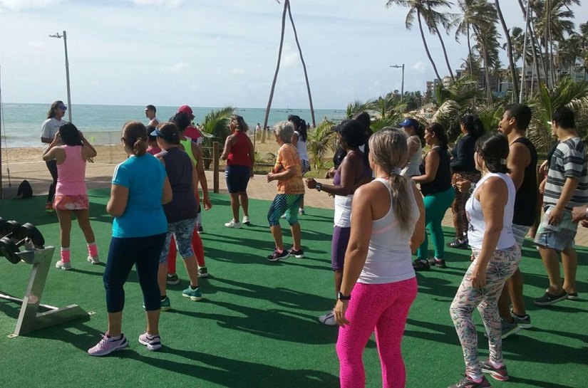 Academia Maceió recebe aulão de dança e ginástica