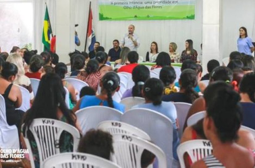 Programa Criança Feliz é lançado em Olho d’Água das Flores