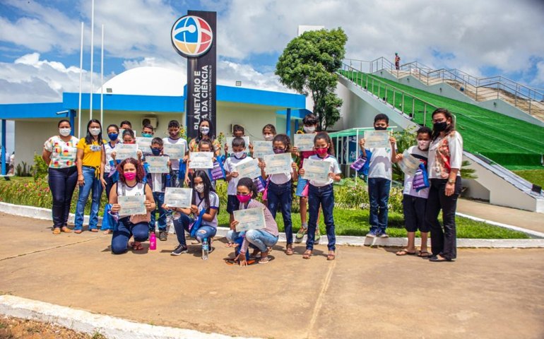 Planetário e Casa da Ciência reabrem as portas para visita de estudantes