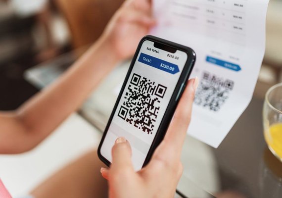 Caixa suspende cobrança de Pix para pessoa jurídica