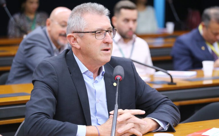 Comissão debate programa de mobilidade verde do governo federal