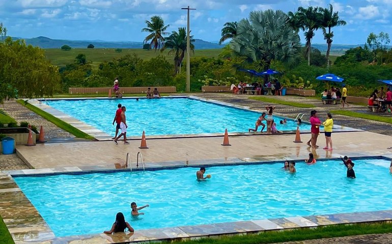 Parque Aquático do Clube do Servidor funcionará neste domingo e reabre apenas em janeiro de 2026