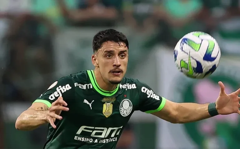 Piquerez, do Palmeiras, perde voo e é cortado da seleção do Uruguai