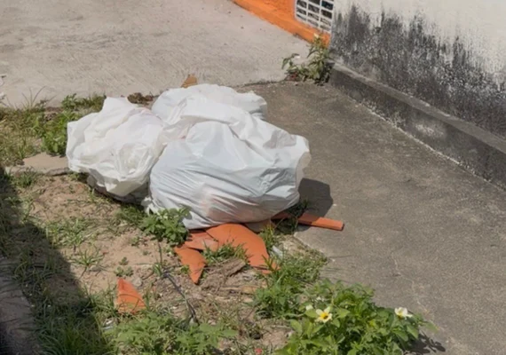 Pais de bebê encontrado morto em sacola são identificados e ouvidos pela Polícia Civil em Alagoas