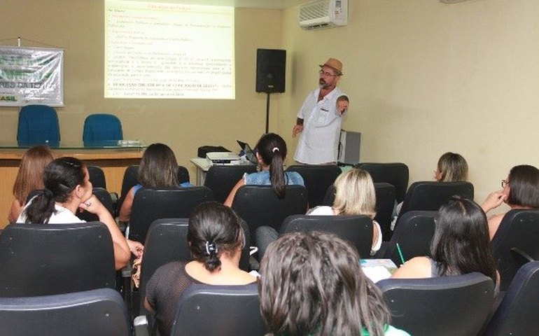 Professores da rede estadual participam de formação para o Projovem Saberes da Terra