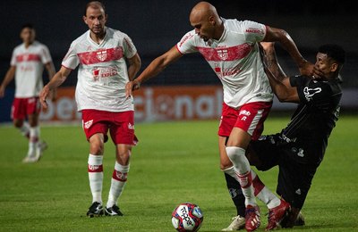 Insistência com Careca é um problema tão cabeludo, que só Alan Aal tem a resposta