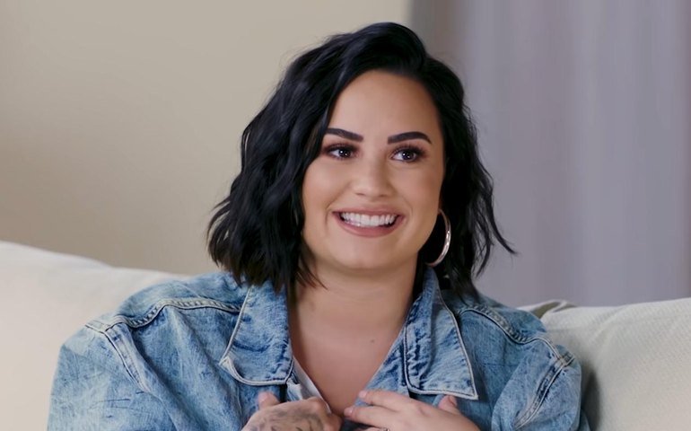 Demi Lovato lança o single &#8216;Skin Of My Teeth&#8217;