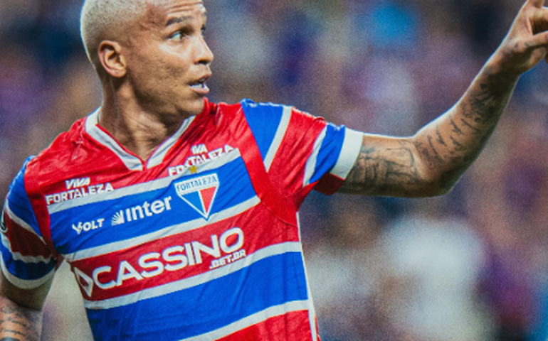 Renato Paiva afasta Deyverson e mais dois no Fortaleza após queda na Libertadores, diz jornal