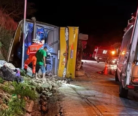 Falha nos freios é apontada como causa de acidente com ônibus que matou cinco na BR-251