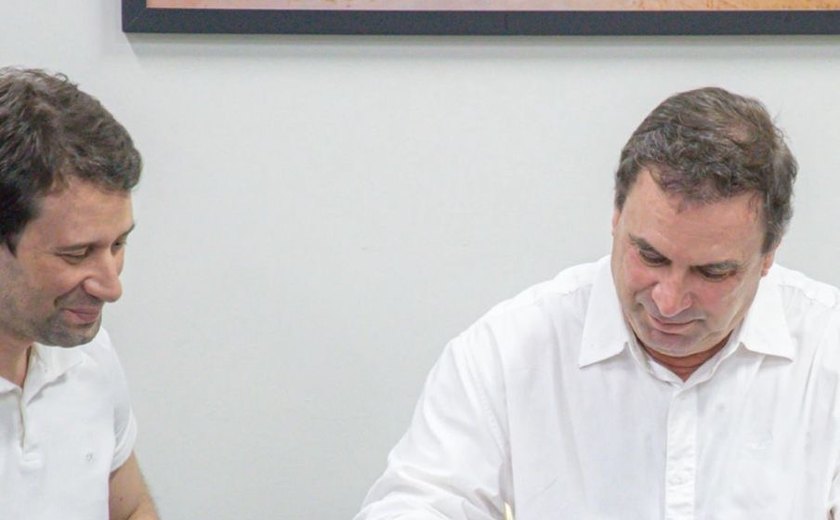 Prefeito assina ordem de serviço para obras de infraestrutura em Arapiraca