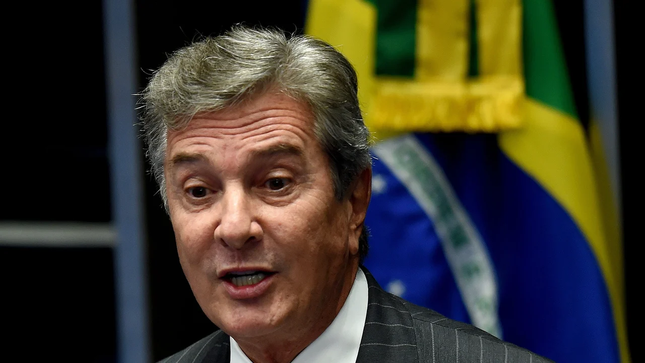Justiça bloqueia contas de filhas de Collor em ação trabalhista