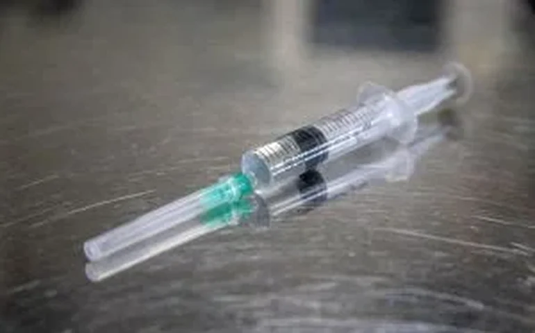 Semana Mundial da Imunização: como funcionam os testes em humanos na hora de produzir uma nova vacina