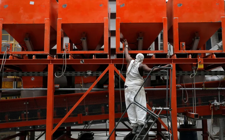 Nos EUA, índice de atividade industrial Empire State sobe a 11,5 em setembro