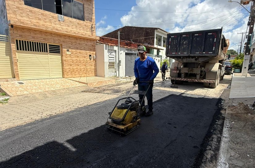 Operação Tapa-Buraco já restaurou 207 ruas neste mês de maio