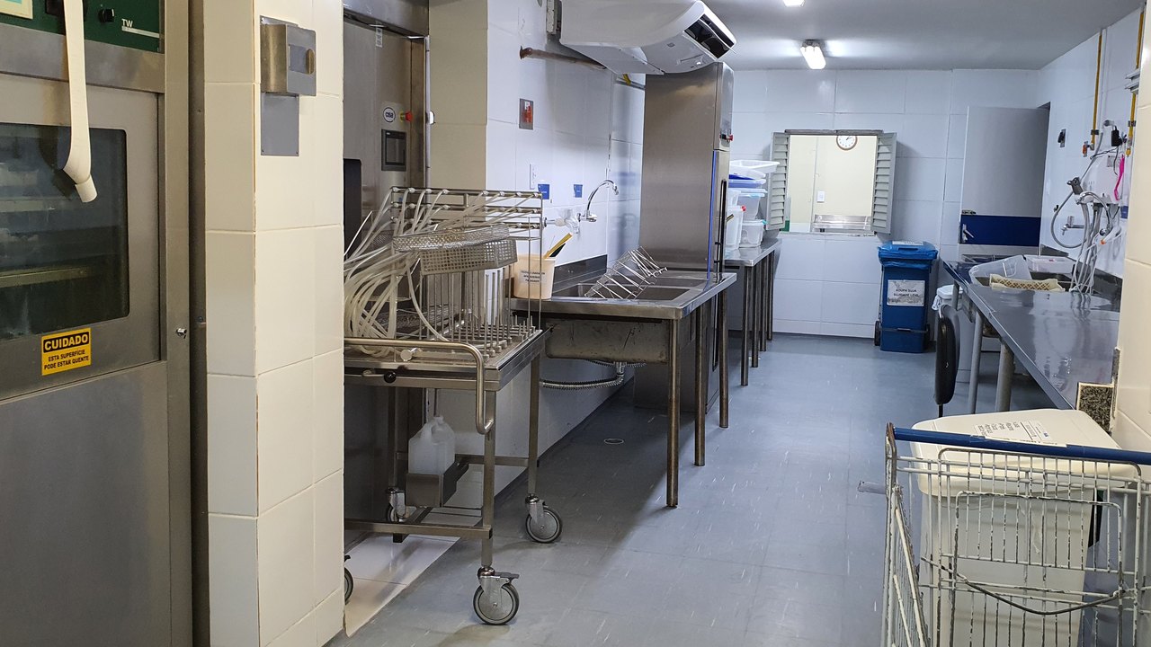 Hospital Universitário da Ufal recebe nova central de esterilização de materiais