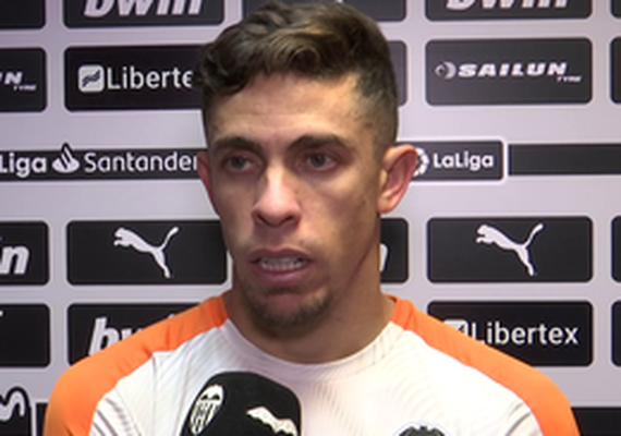 Gabriel Paulista, ex-zagueiro de Arsenal e Atlético de Madrid, é anunciado pelo Besiktas-TUR