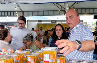 Circuito Regional de Feiras da Agricultura Familiar e Economia Solidária movimenta Santana do Ipanema