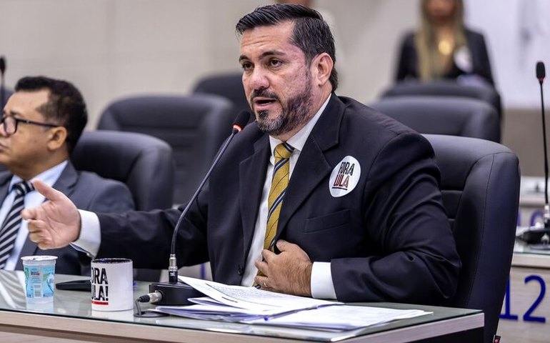 Câmara aprova lei que obriga rede de saúde a fazer esclarecimentos sobre procedimentos abortivos