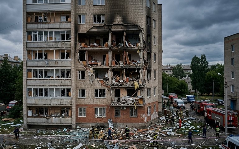 Drones ucranianos atingem prédio residencial e deixam 12 feridos em Syzran, Rússia