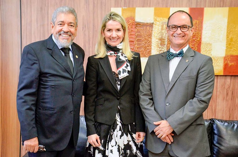 Procuradores de Justiça visitam a presidente do Tribunal de Contas