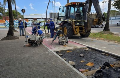 Prefeitura amplia manutenção e executa melhorias em pontos da orla marítima de Maceió