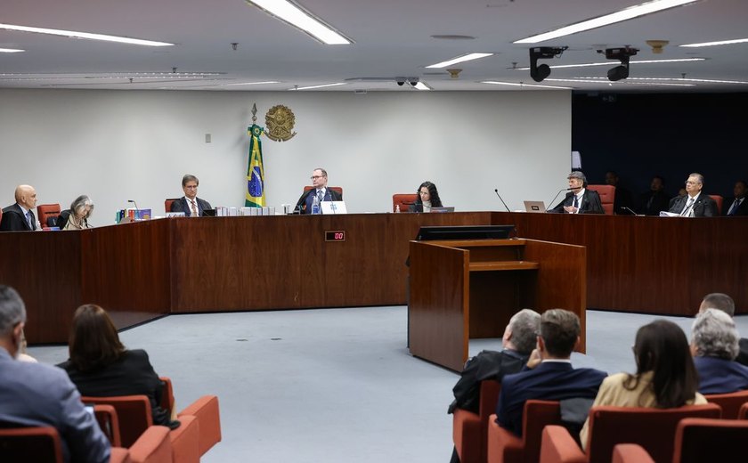 STF inicia interrogatório de ex-aliados de Bolsonaro na trama golpista