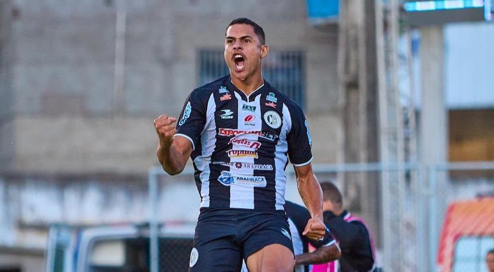 Alex Bruno pode disputar sua última partida com o ASA neste domingo (16)