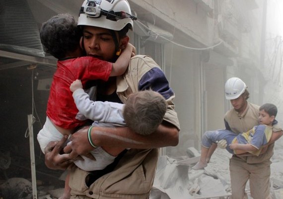 Ativistas denunciam bombardeios em Aleppo após fim da trégua