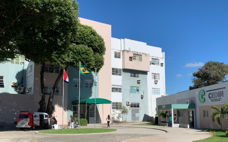 Aós quase 10 anos, Claudia Rodrigues encerra parceria com empresária Adriane Bonato