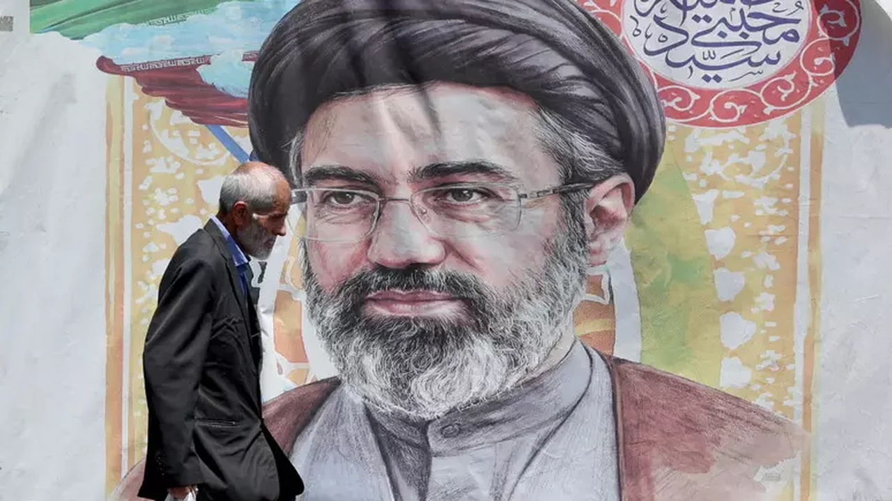 Mojtaba Khamenei estaria à beira da morte, diz mídia