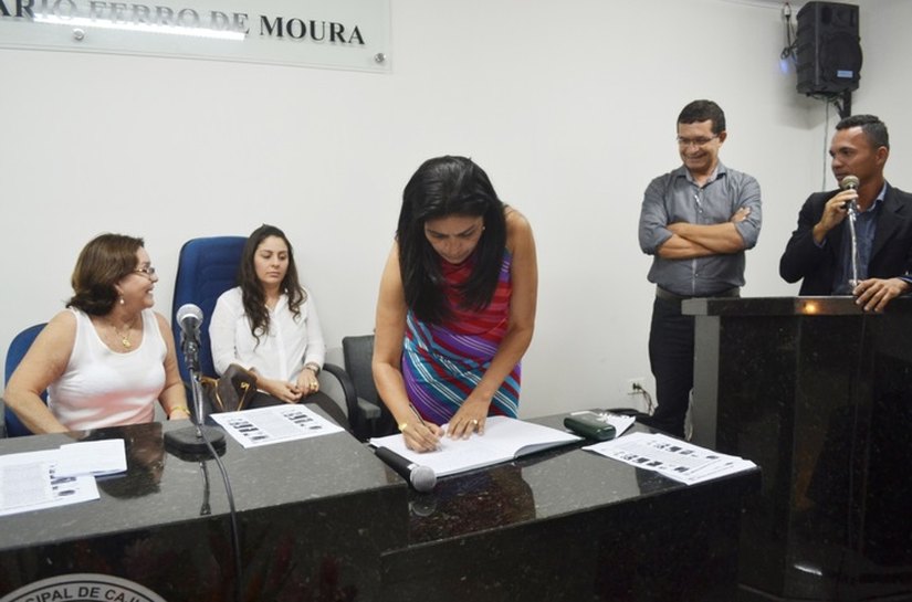 Prefeita nomeia nova coordenadora da mulher de Cajueiro