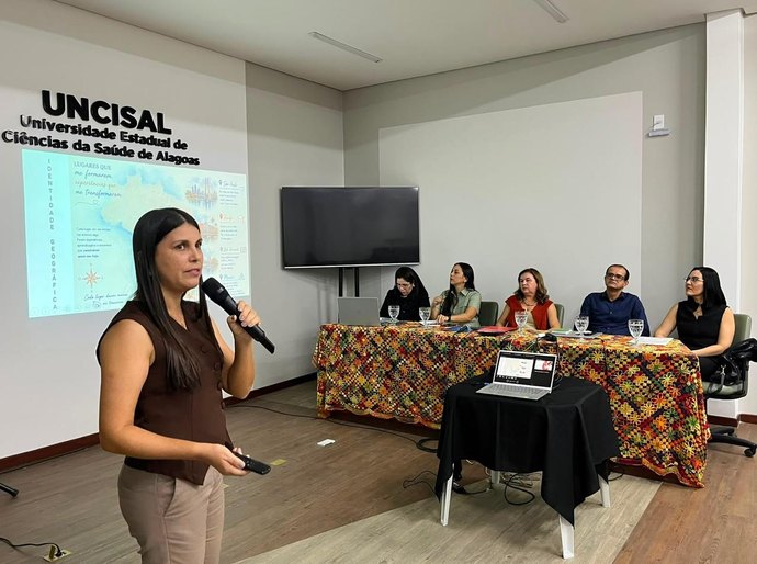 Defesa de memorial acadêmico marca trajetória da professora Irena Penha Duprat rumo à classe de Professor Titular da Uncisal