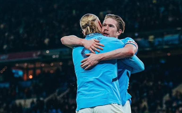 Manchester City sofre, mas meia de 19 anos garante vaga nas quartas da Copa da Inglaterra