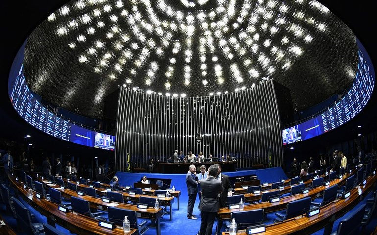 Senado aprova regras mais duras para condenados por morte de policiais